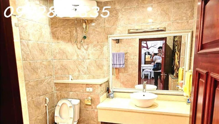 bán nhà, Khâm Thiên, Ô Chợ Dừa, Đống Đa, 54m 5T nội thất nhập khâu tặng khách full